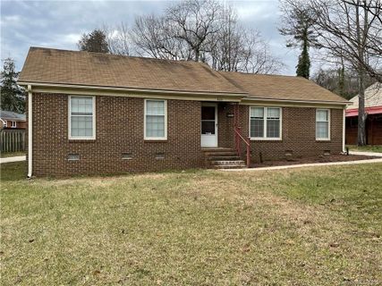 903 Benjamin Parkway sold home in Green Valley, Greensboro, NC
