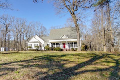 1114 Forest Drive