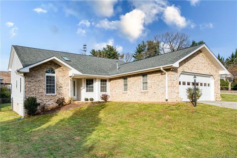 1 Gatehouse Court