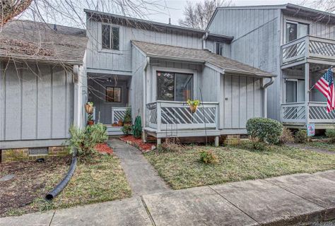 100 Willow Run Drive 6