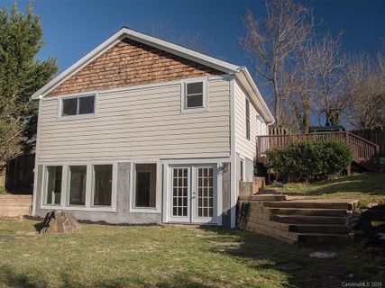 Previously sold for $355,000