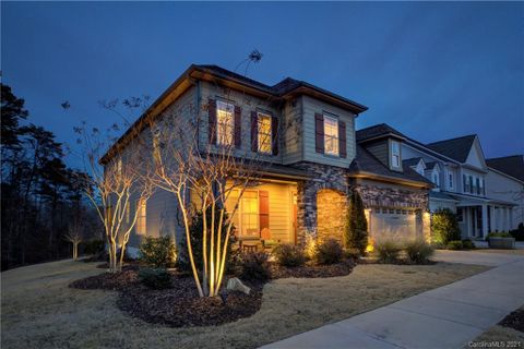 Previously sold for $587,251