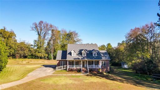 222 Williamsburg Lane sold home in Olde Towne Estates, Wadesboro, NC