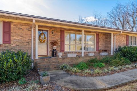Previously sold for $399,000