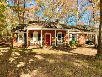 1200 Woodland Avenue