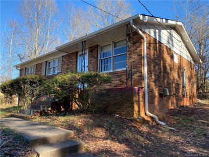 6817 Dunmurry Lane