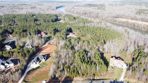 1743 White Fawn Lane 152