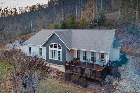166 Amaroo Ridge sold home in Woodridge, Sylva, NC