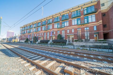 115 E Park Avenue 109
