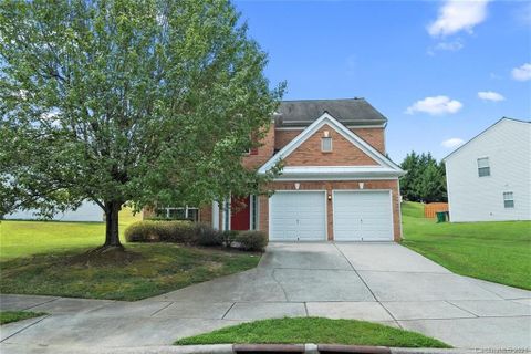 2800 Old Ironside Drive