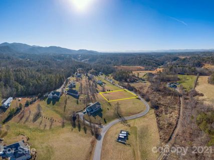 52 Ivy Meadows Drive sold home in Ivy Meadows, Weaverville, NC