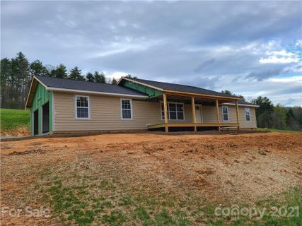 588 Higgins Branch Road sold home in Sunrise Estates, Mars Hill, NC