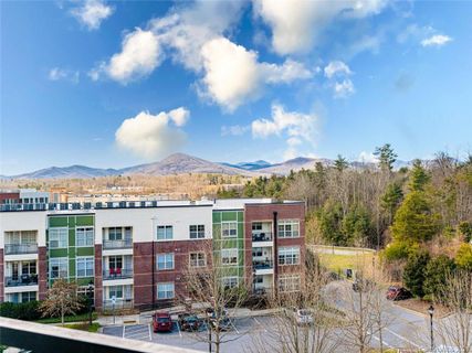 42 Schenck Parkway 303