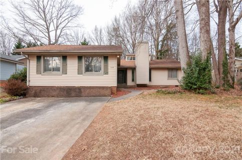 1024 Pineborough Road