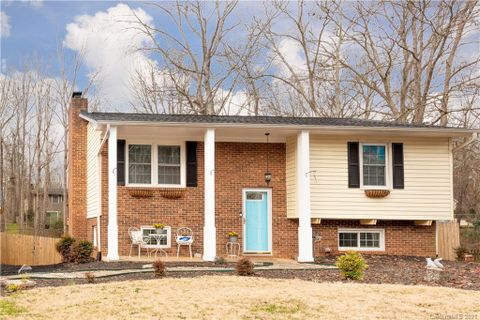 206 Pelham Lane