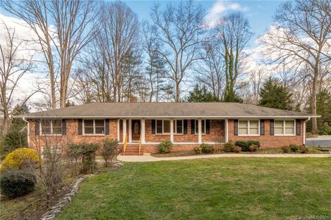 102 Berry Hill Drive sold home in Berry Hill, Hendersonville, NC
