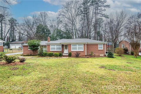 6049 King George Drive sold home in Meadowbrook Forest, Charlotte, NC