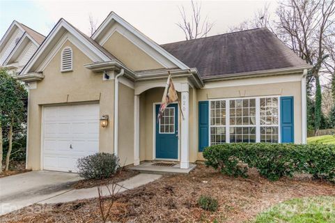 820 Autumn Rain Lane sold home in Scaleybark Place, Charlotte, NC