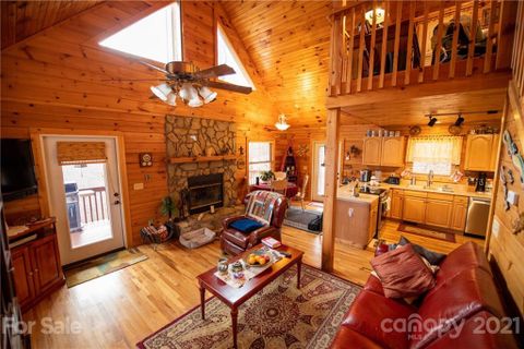 725 Paso Fino Drive 339 sold home in Country Club Cove Estates, Maggie Valley, NC