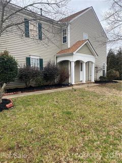 3089 Hawick Commons Drive