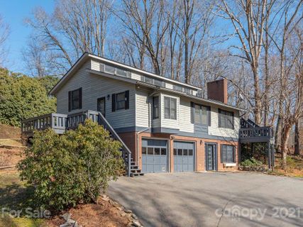 289 Camelot Drive sold home in Camelot, Clyde, NC