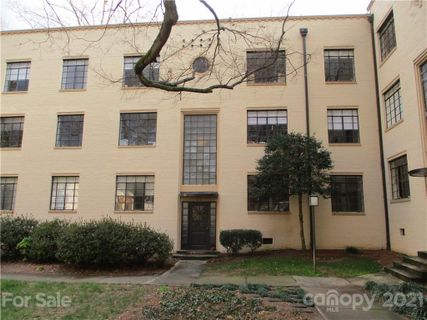 1121 Myrtle Avenue 32