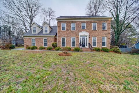 2764 Oldenway Drive sold home in Sweetwater, Charlotte, NC