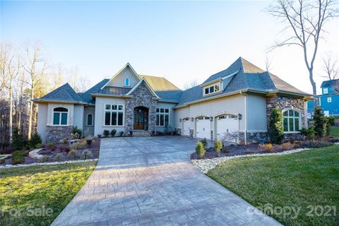 225 Bay Shore Loop