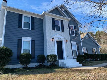 2107 Long Ridge Lane