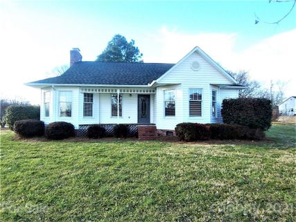 907 Woodland Drive sold home in Oak Springs, Shelby, NC