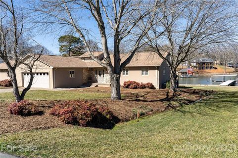 8126 Mountain Shore Drive sold home in Mountain Creek Shores, Sherrills Ford, NC
