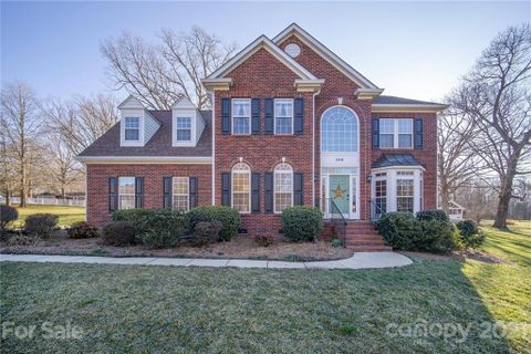 306 Gaston Court sold home in Greenbriar Farms, Statesville, NC