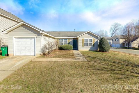 2902 Fairglen Road
