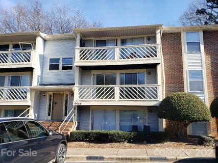9510 Shannon Green Drive sold home in Shannon Green I, Charlotte, NC