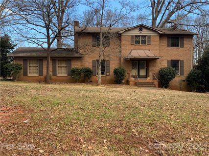 6613 Fairlawn Road