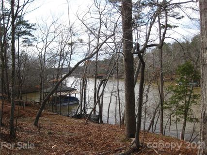 322 Plantation Way