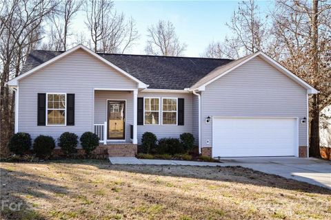 1055 Warpers Lane