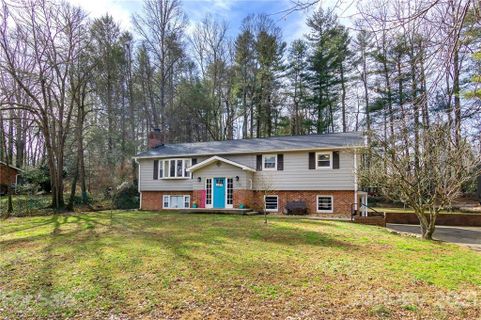1725 Bluebird Drive sold home in Statonwoods, Hendersonville, NC