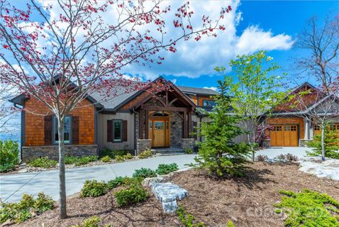 2434 Connestee Trail