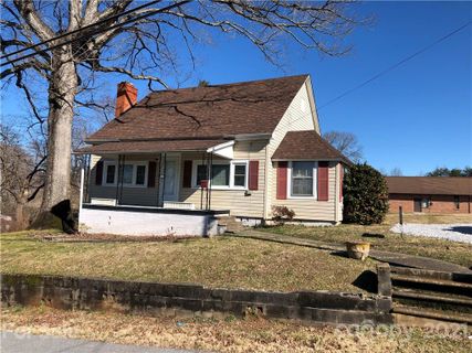 218 Church Street sold home in Clinchfield Mfg, Marion, NC