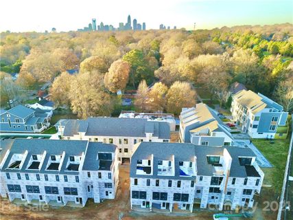 2733 Shenandoah Avenue 21