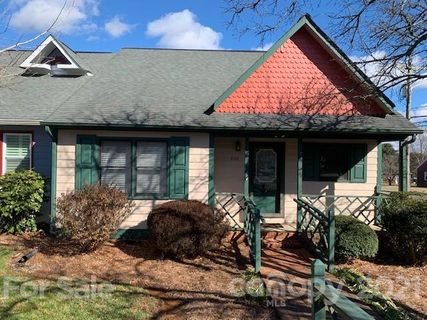 802 Prince Albert Court sold home in Victoria Village, Statesville, NC