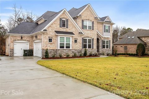 8015 Caliterra Drive sold home in Quintessa, Wesley Chapel, NC