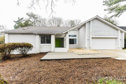 9527 Hunting Court