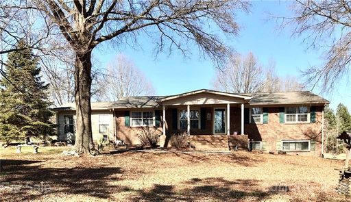 1015 Vickie Lane sold home in Brookfield, Matthews, NC