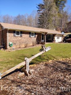 170 Stonecrest Heights sold home in Queen, Waynesville, NC