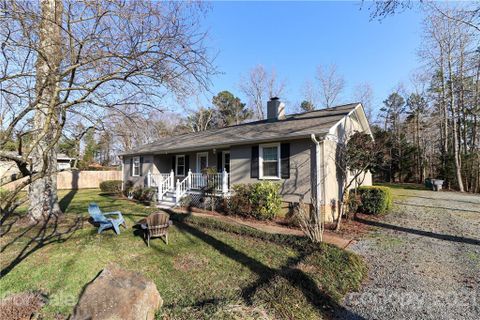 10503 Knox Avenue sold home in Belle Meade, Matthews, NC