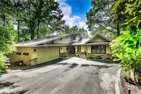 102 Gagama Court