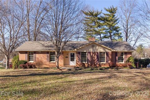 5003 Tewkesbury Road sold home in Allen Hills, Charlotte, NC