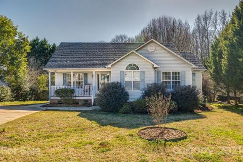 605 Edinburgh Drive
